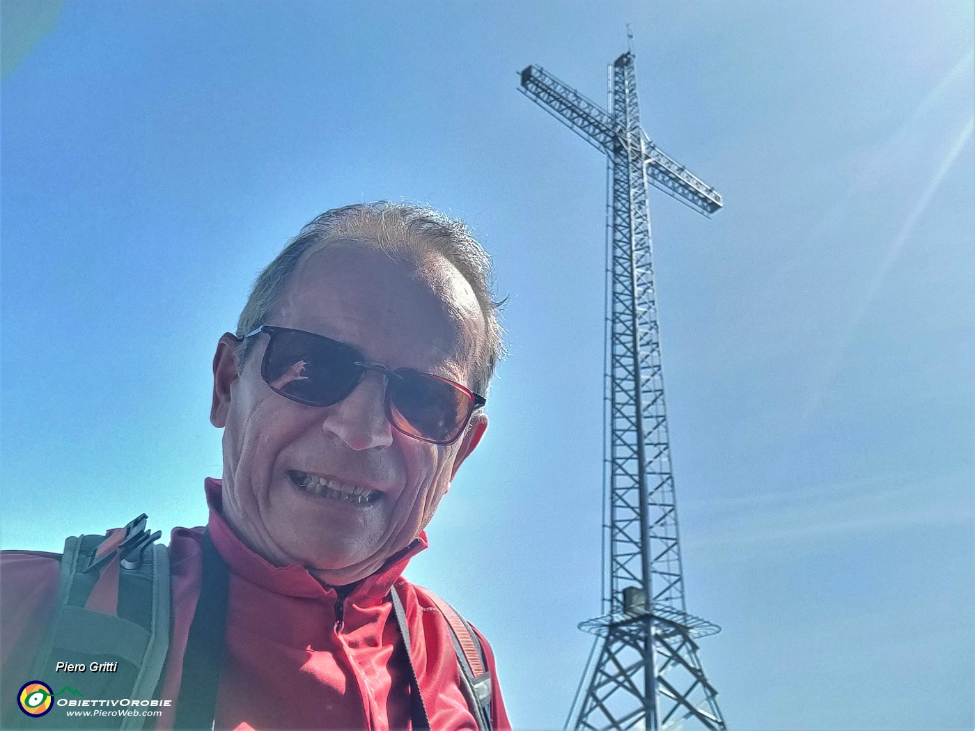47 Alla croce di vetta del Monte Zucco (1232 m).jpg